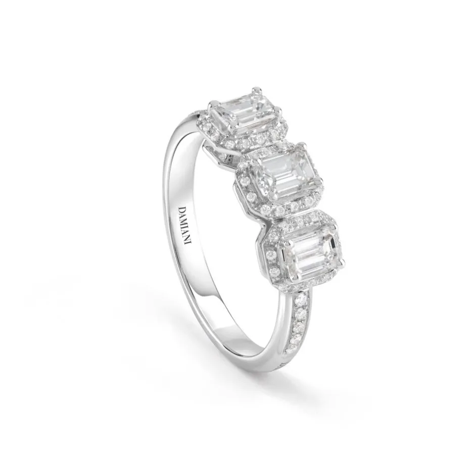 Damiani Anelli>Anello in oro bianco con tre diamanti taglio smeraldo